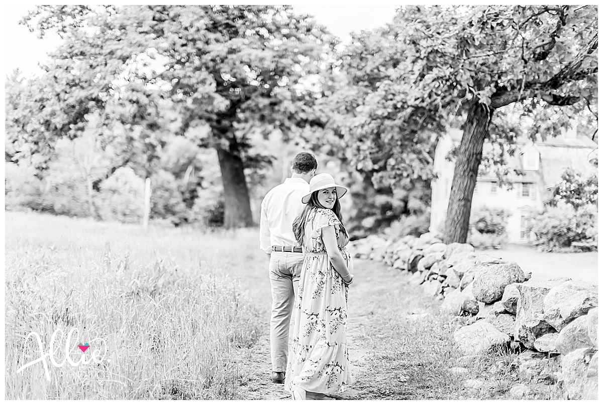 maternity photos black and white minuteman national park