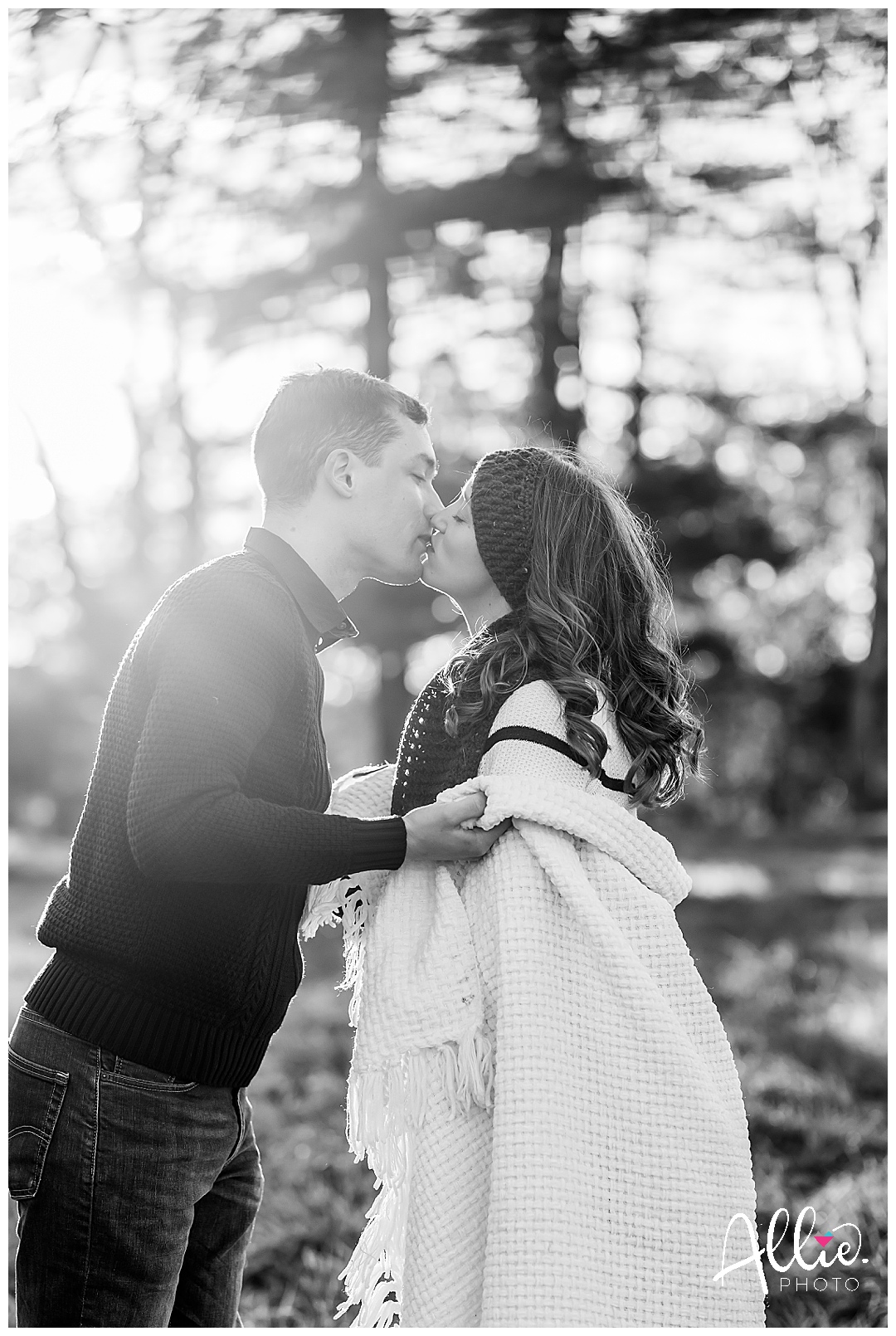 winter engagement photos black and white