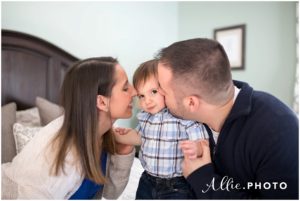 mom-dad-baby-boy-one-year-lifestyle-family-photos-massachusetts
