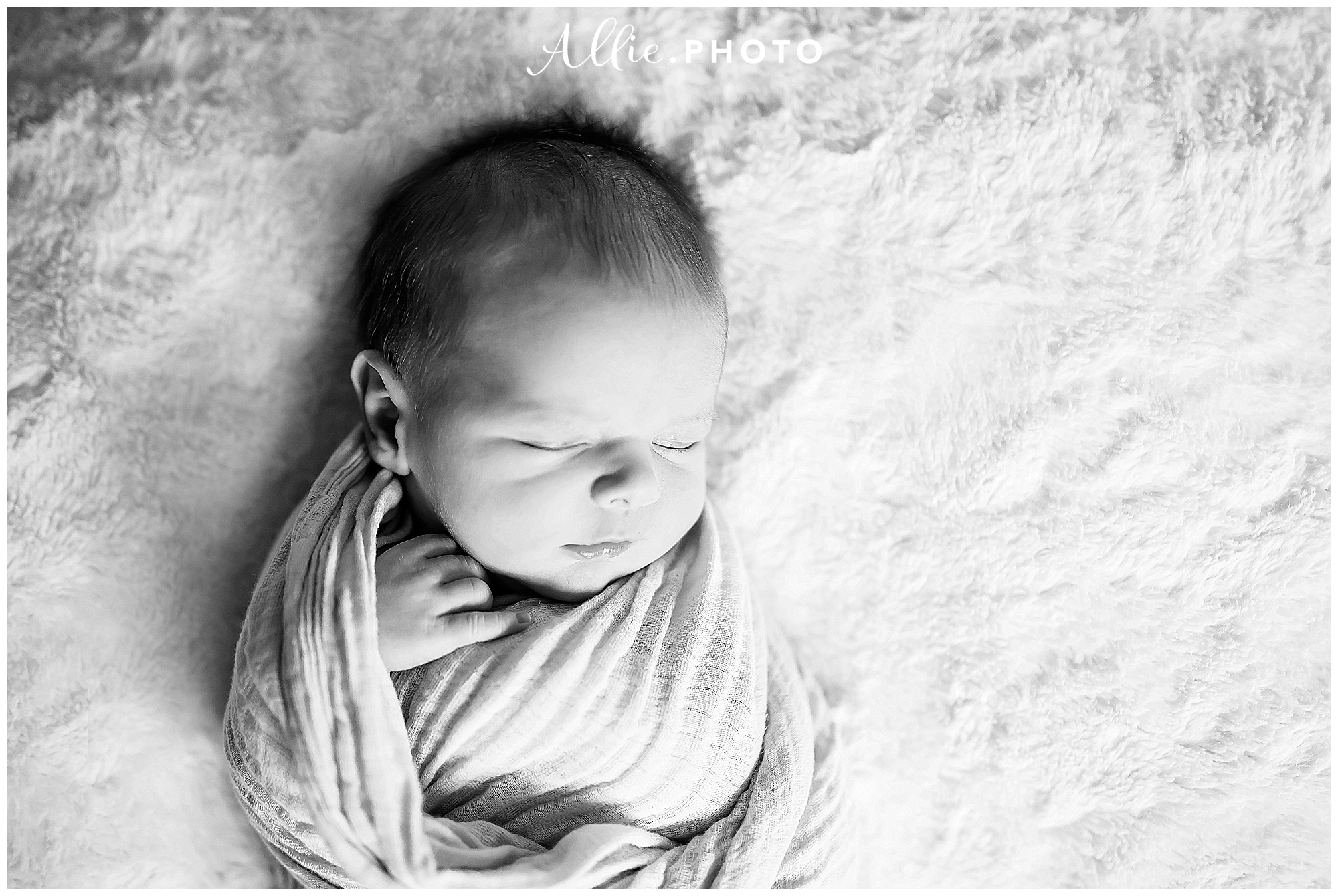 chelmsford_newborn_photographer_lifestyle_baby_boy_0035.jpg