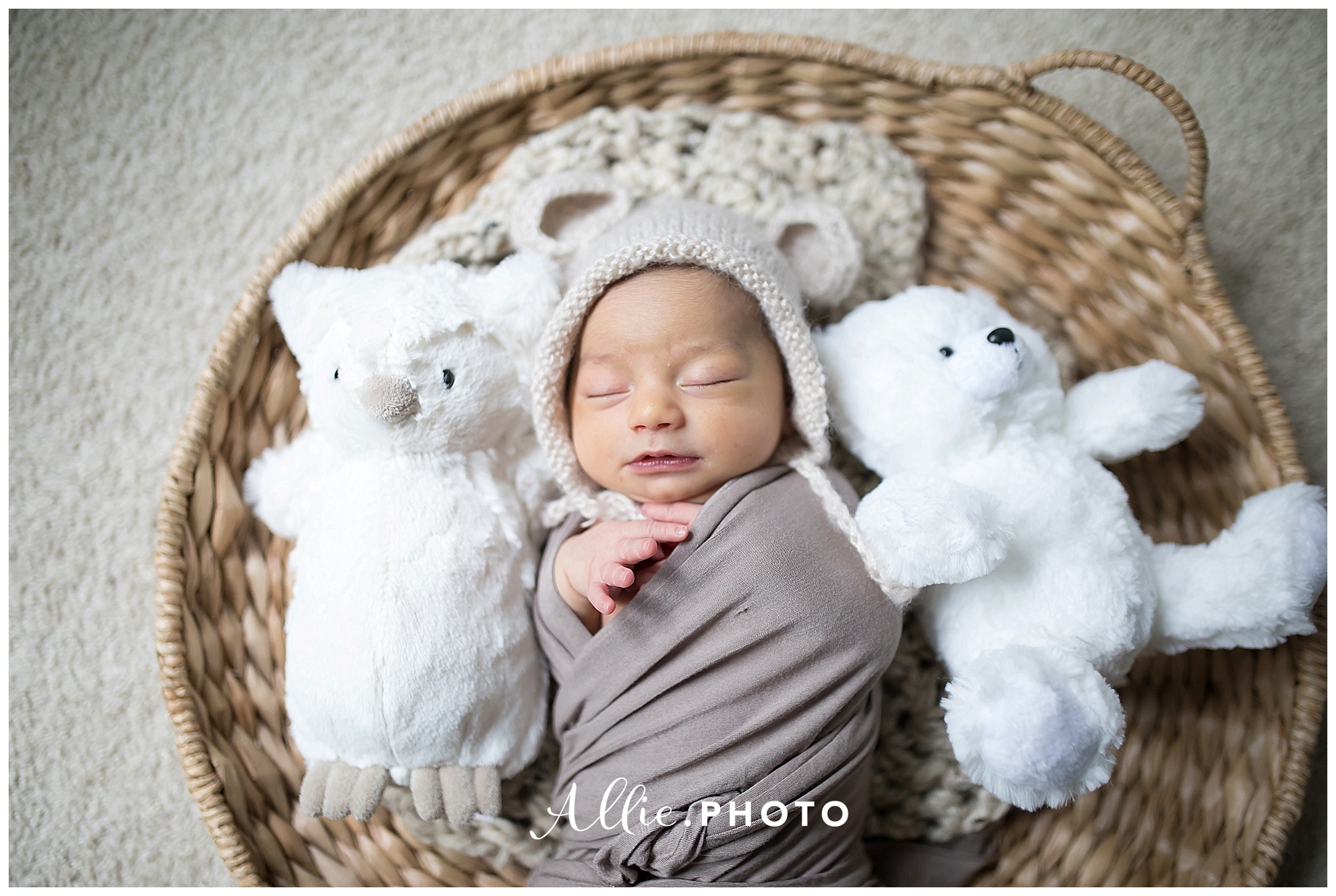 chelmsford_family_photographer_newborn_baby_lifestyle_0006.jpg