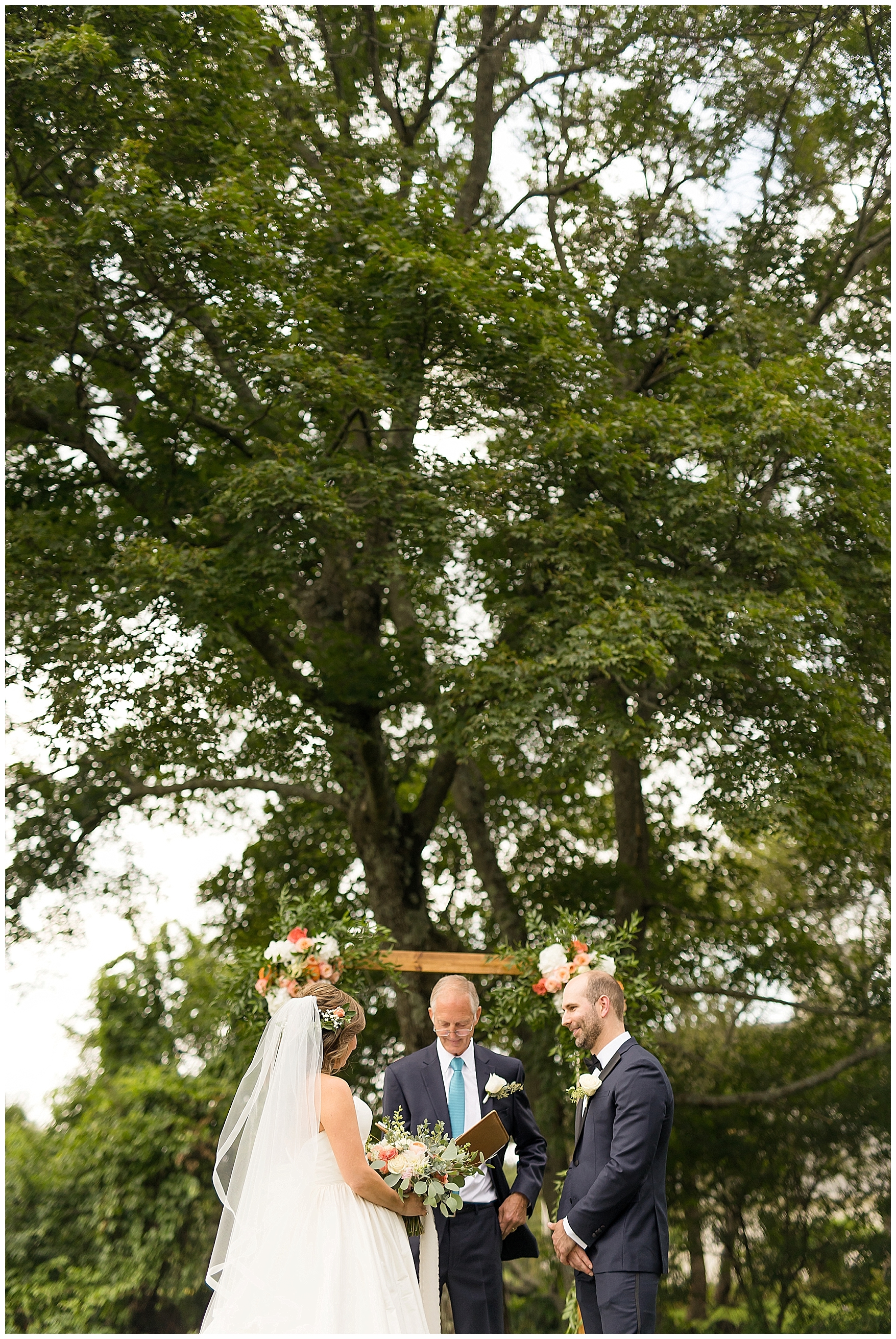 boston_wedding_photographer_sherborn_heritage_bride__0030.jpg