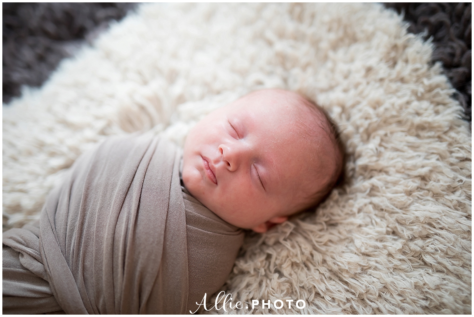 chelmsford_family_newborn_photographer_fall_portraits_0127.jpg