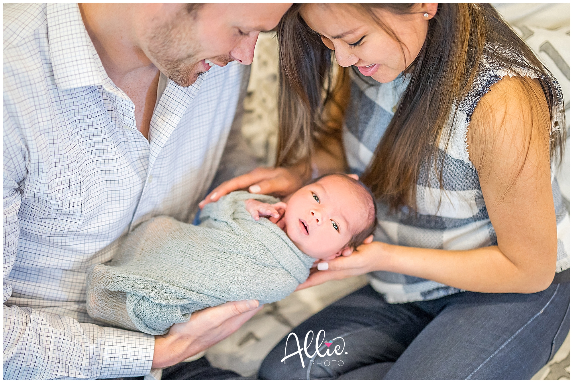 BOSTON_newborn_photographer_lifestyle__0028.jpg