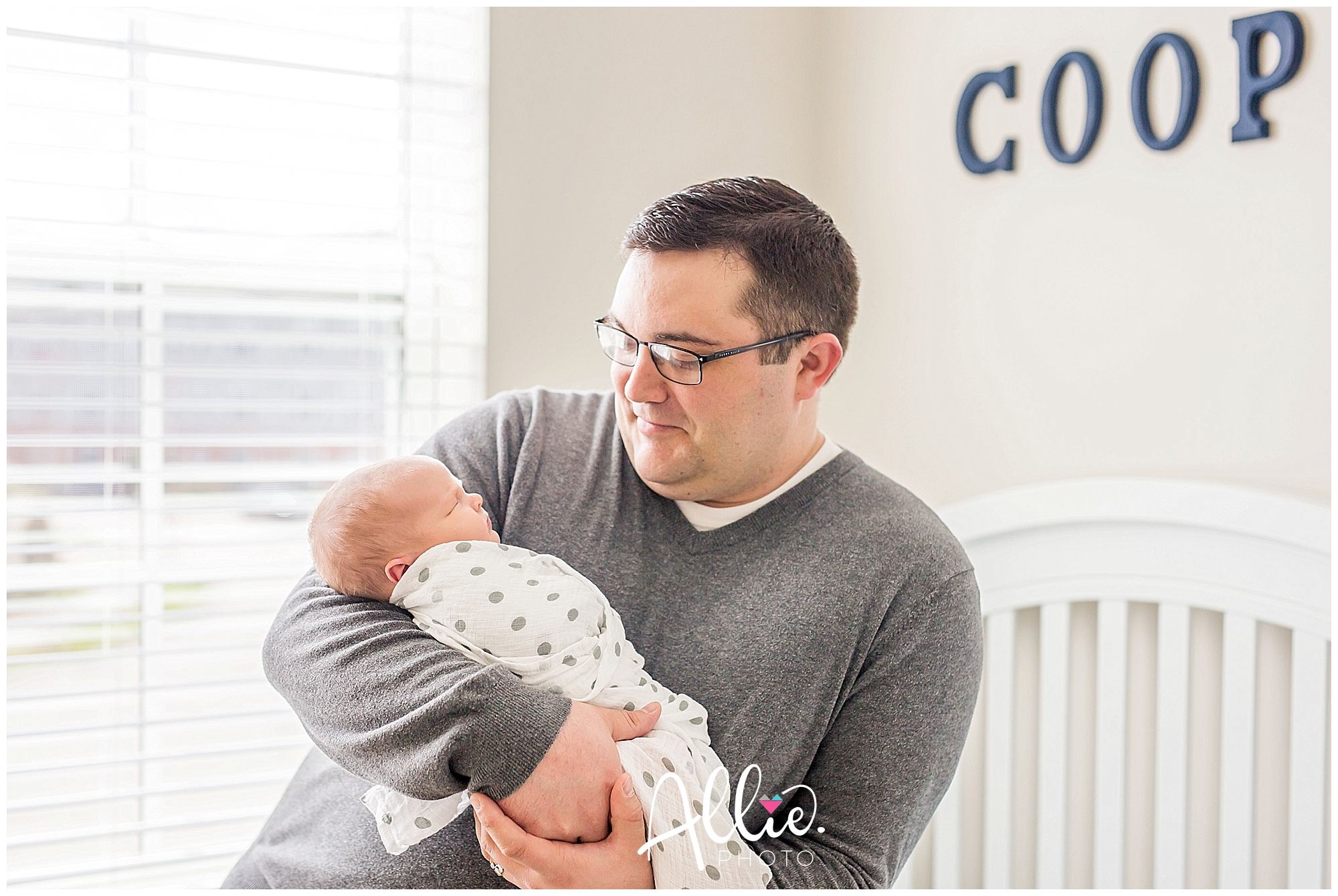 boston_lifestyle_newborn_photographer_0036.jpg