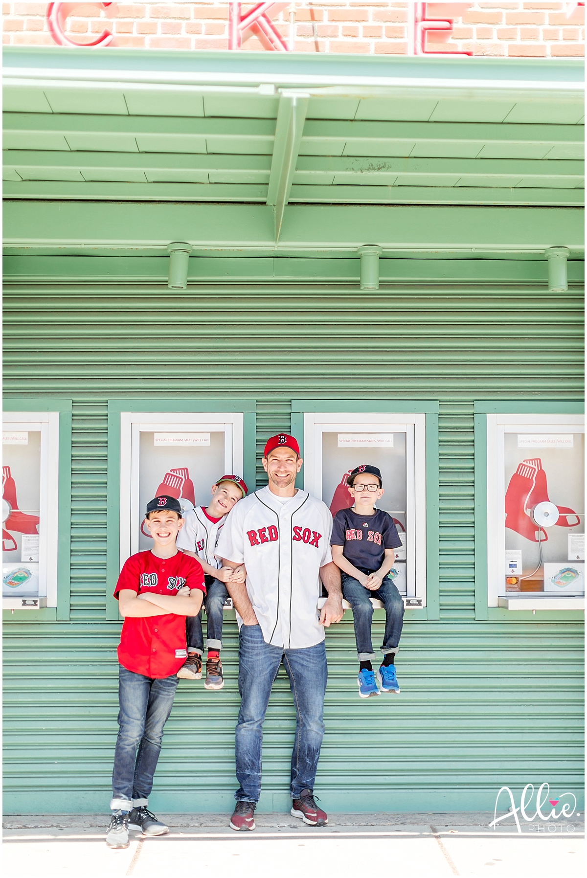 boston red sox family mini session photographer_0453.jpg