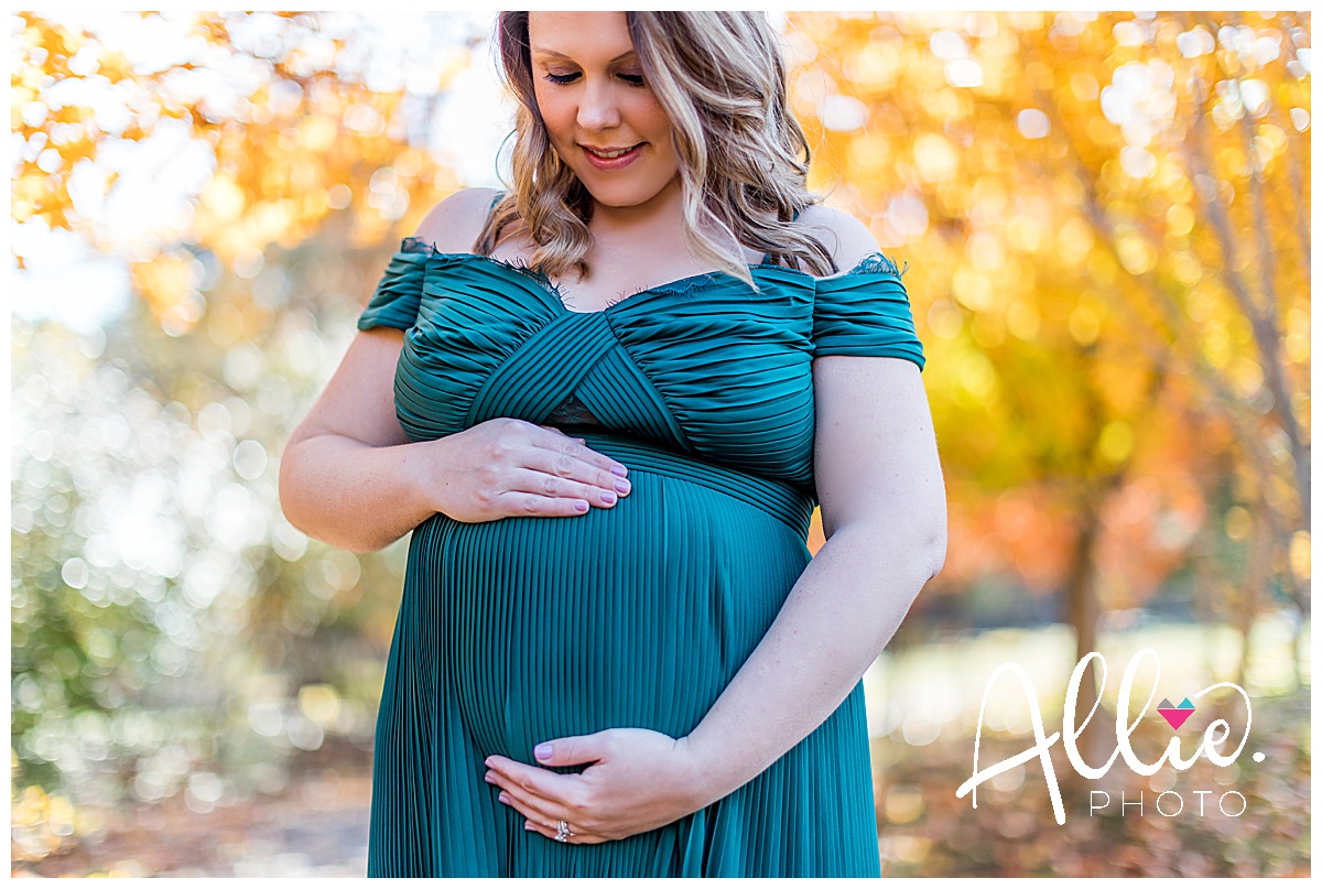 fall maternity photo session 