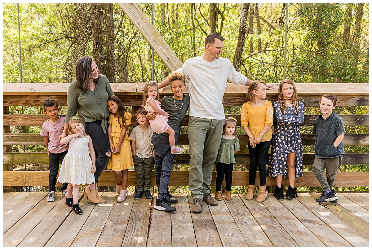 what to wear spring family portraits 