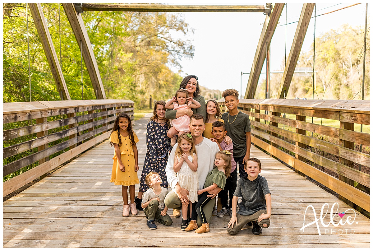 what to wear spring family portraits 
