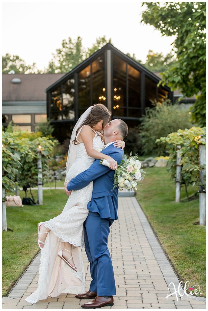 Birchwood Vineyards New Hampshire Wedding Photography Allie.Photo
