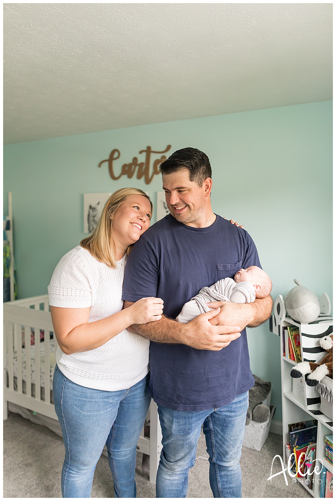 at home newborn photographer,boston area family photogapher,newborn,
