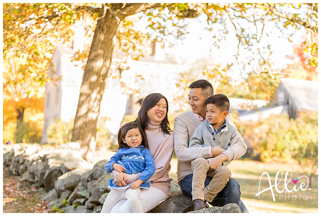 boston area family photogapher,concord family photographer,old north bridge photo shoot,