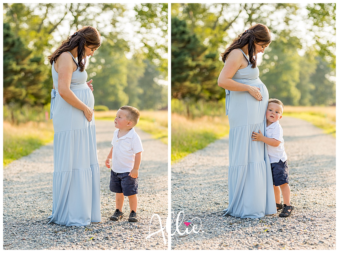 maternity photos with toddler brother