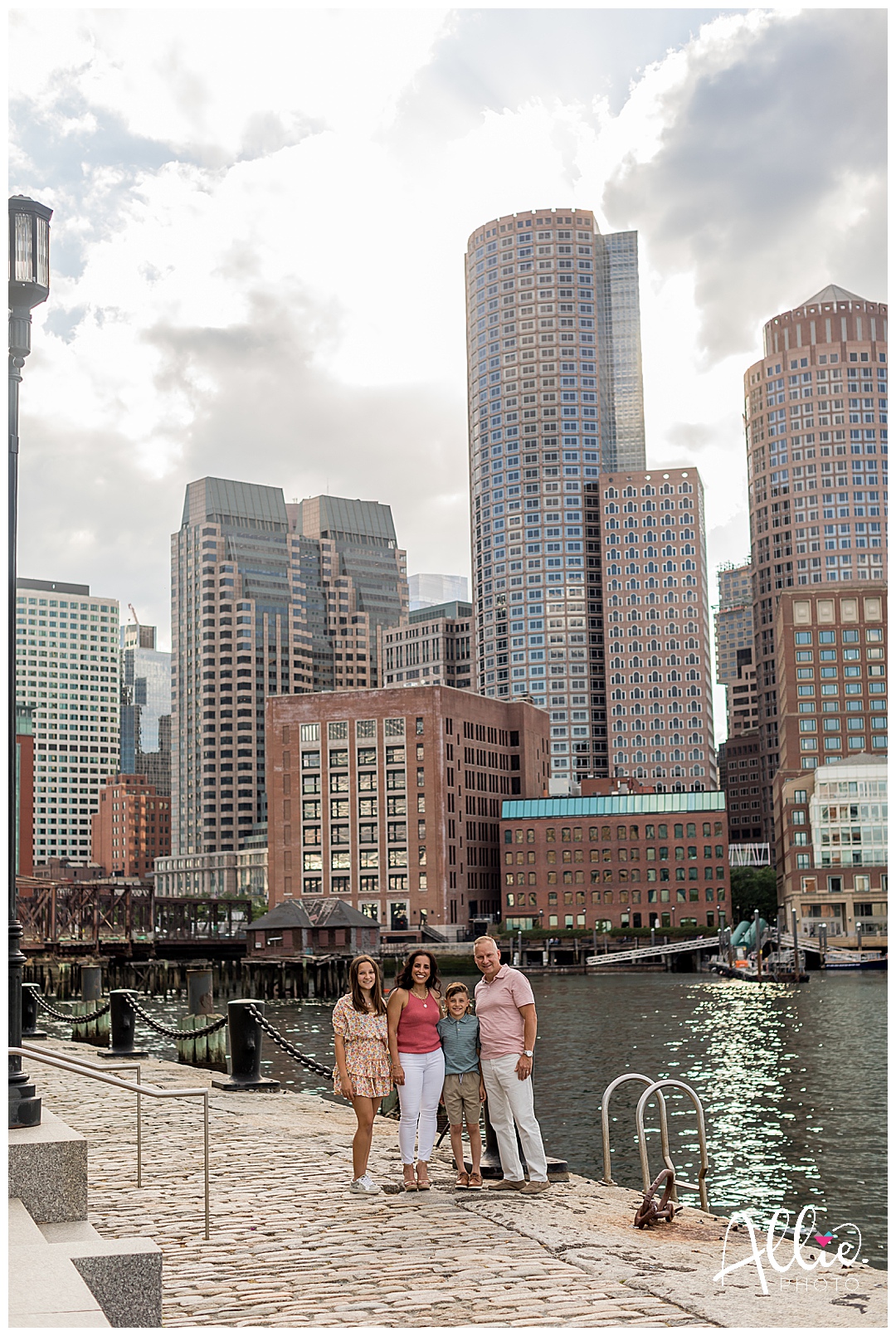 boston area family photos,boston family photographer,family photos in boston,fan pier park,fan pier park family photographer,seaport boston,
