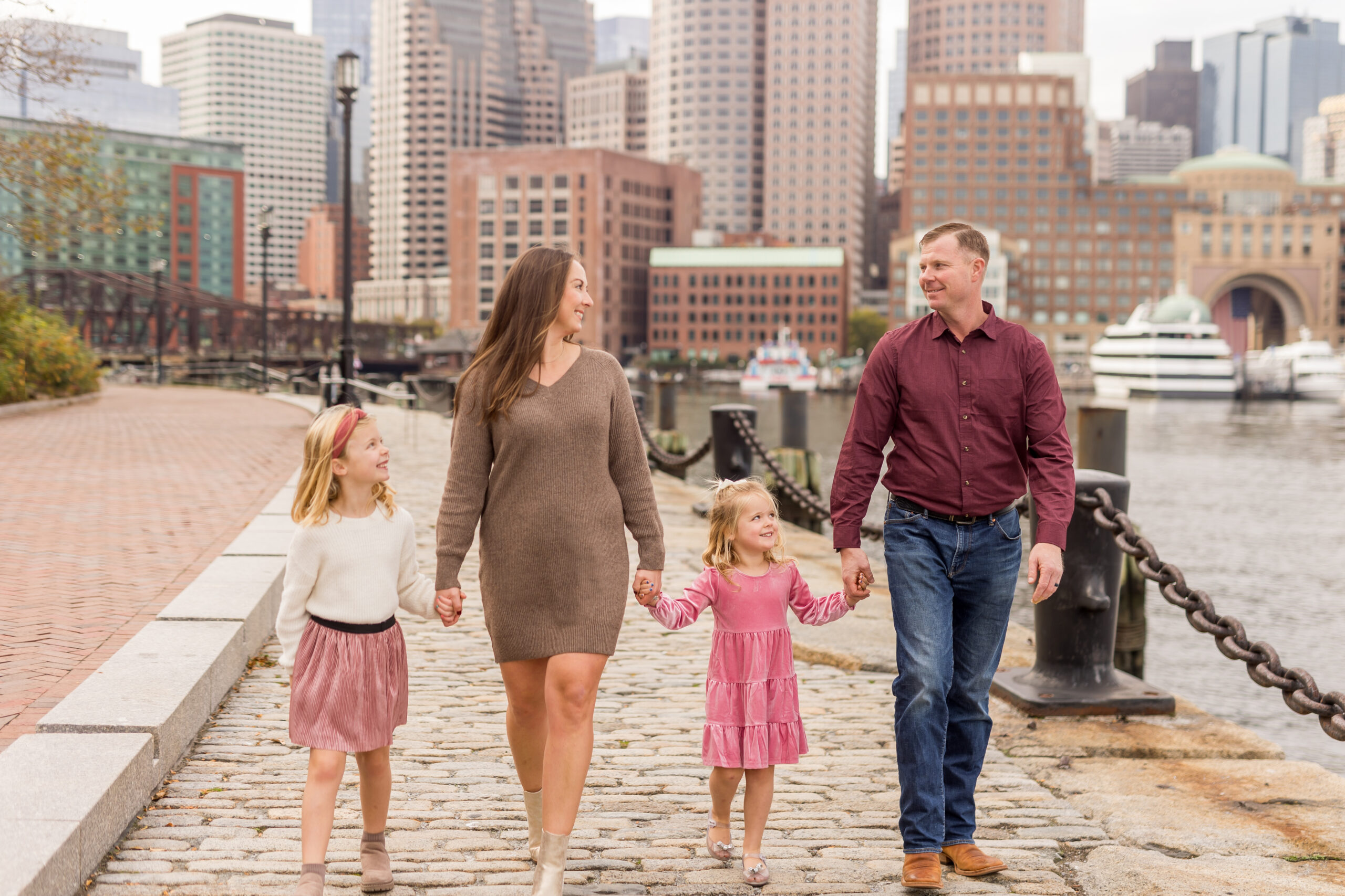 Boston Seaport // Fan Pier Family Mini Sessions